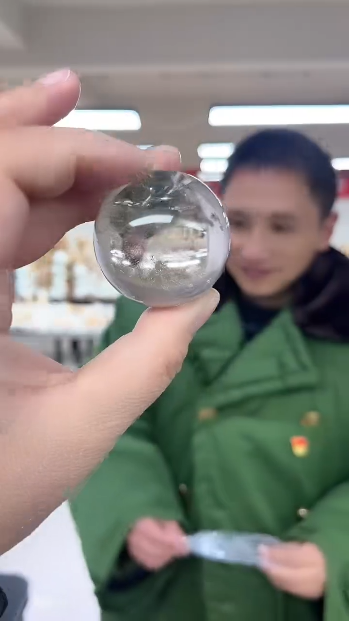 【闪购商品】水晶水晶球未镶嵌天然多样性发一38.6mm014