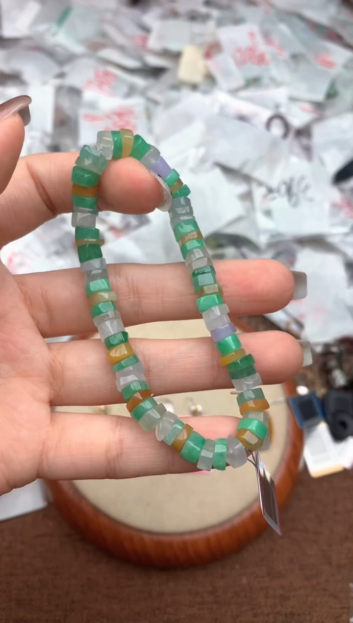 未镶嵌挂件翡翠—