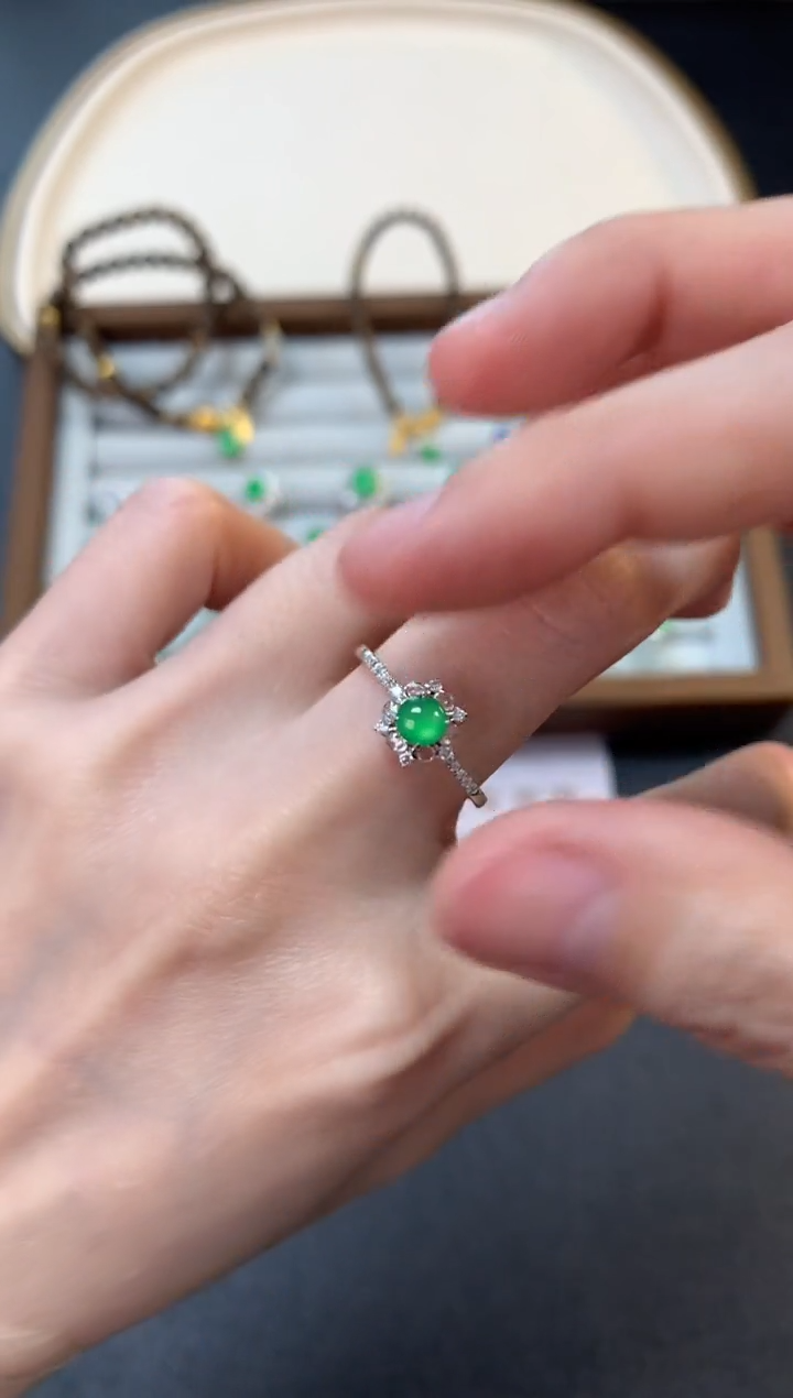 【闪购商品】翡翠戒指18K金镶嵌戒指3980