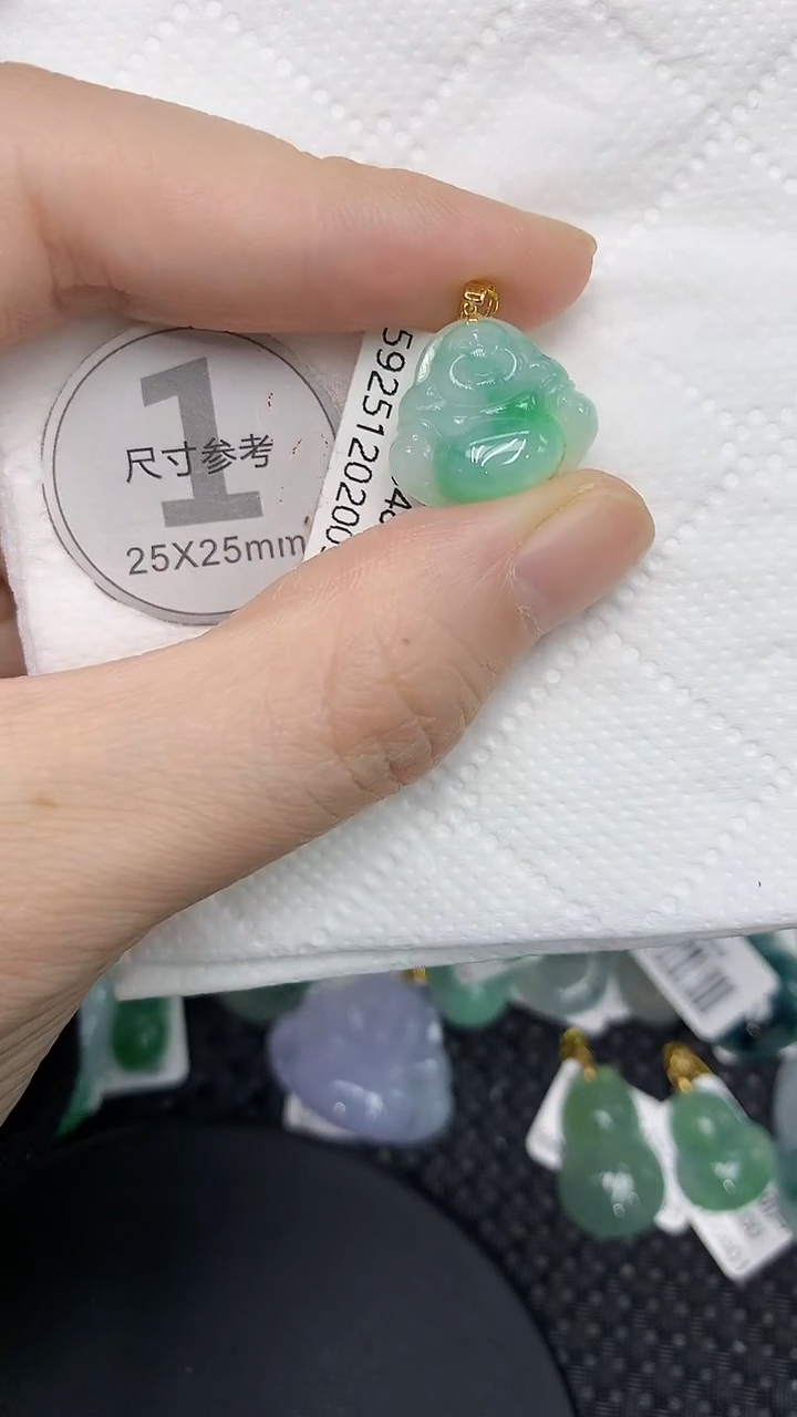 颈饰18K金镶嵌翡翠11111111
