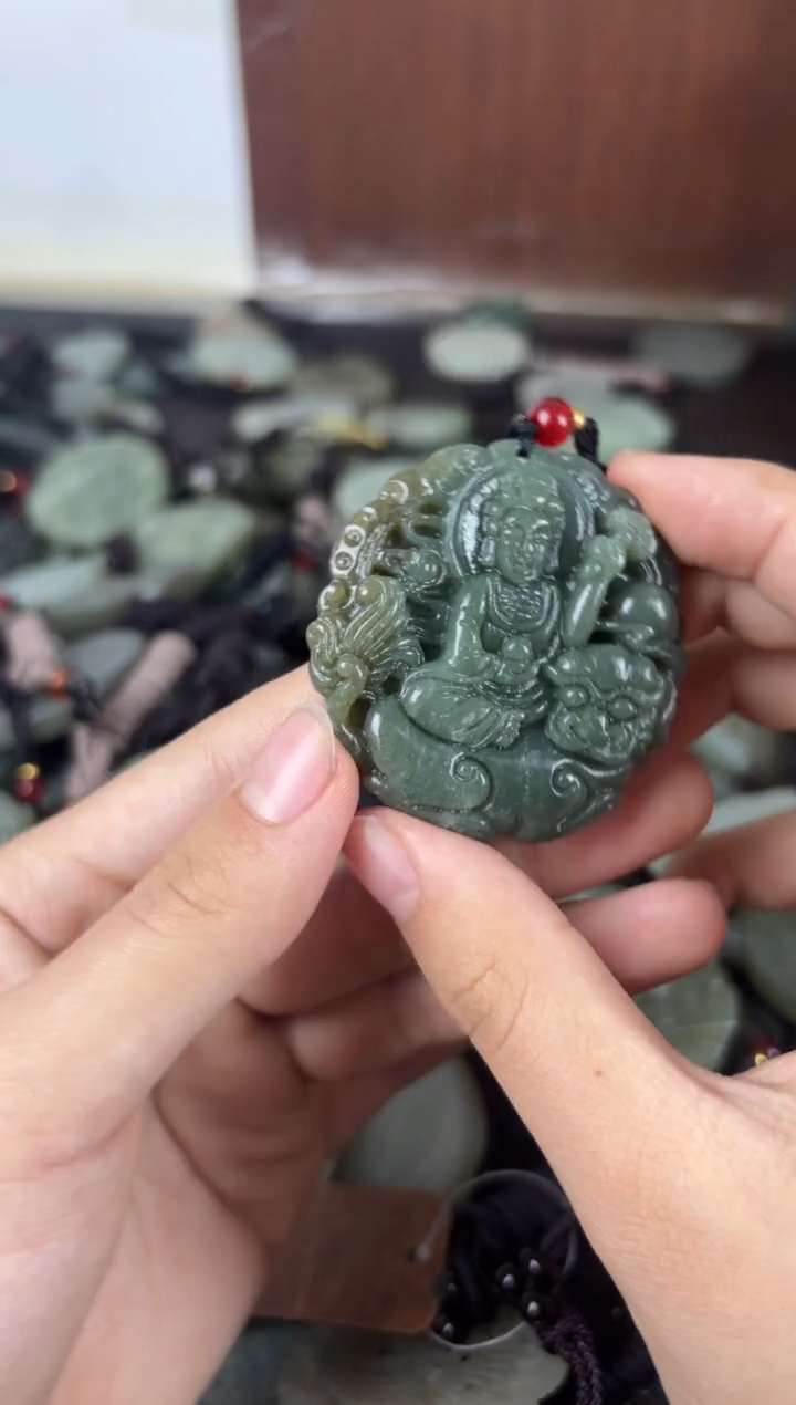【闪购商品】和田玉颈饰未镶嵌1