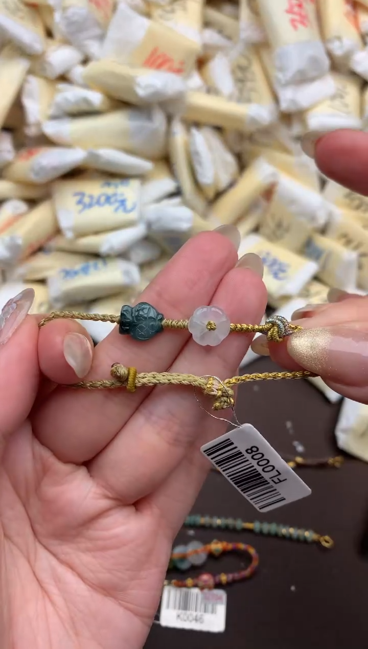 【闪购商品】翡翠挂件未镶嵌  一