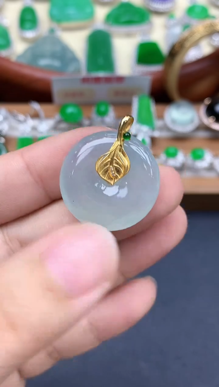 颈饰18K金镶嵌翡翠375-中国好珍宝