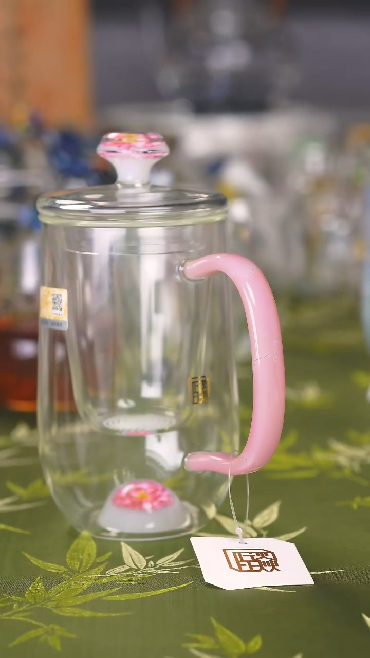 优雅杯粉海棠粉玛瑙 晶焱