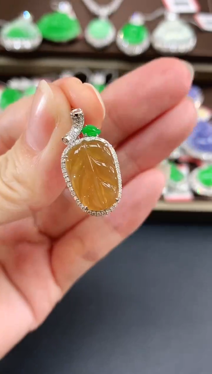 吊坠(不含链)18K金镶嵌翡翠162|