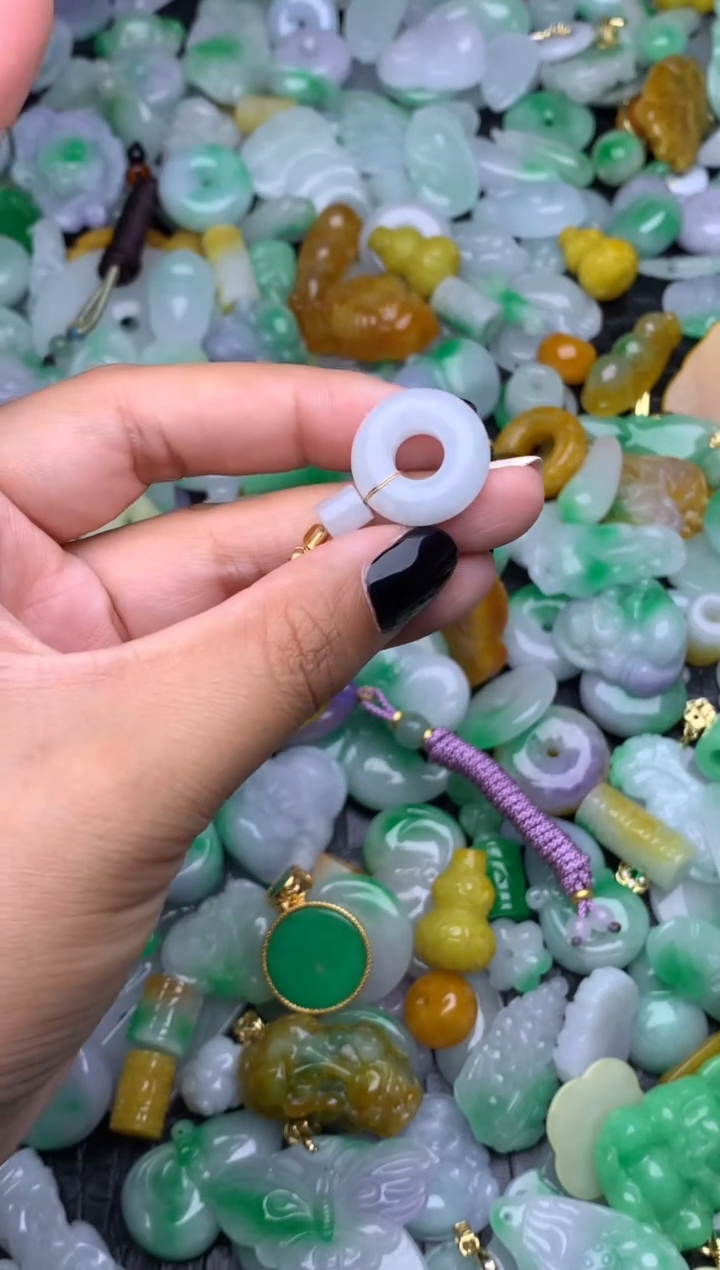 翡翠未镶嵌颈饰天然缅甸翡翠吊坠