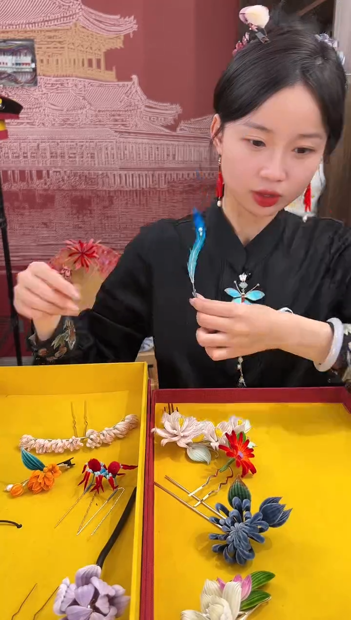 【闪购商品】刺绣非遗绒花（发饰）