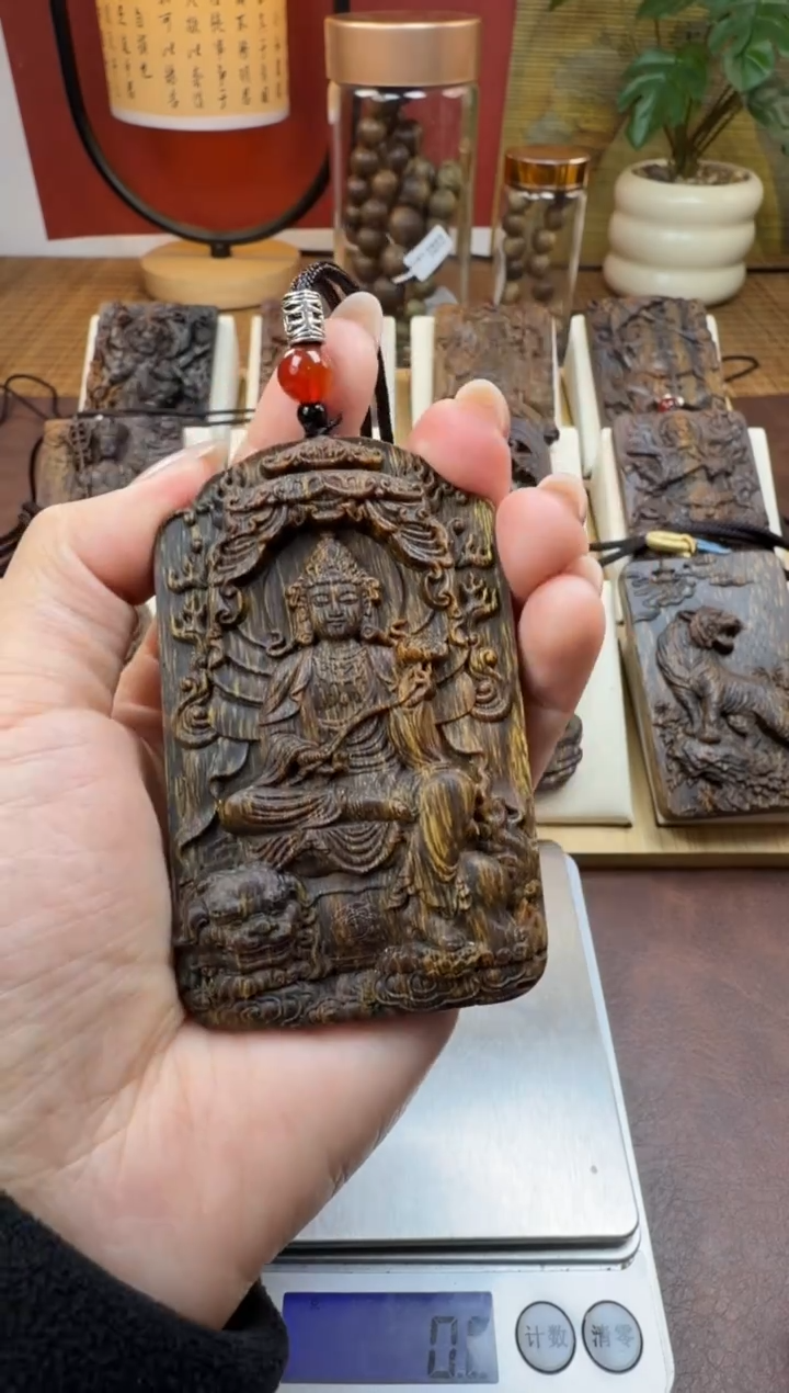木木雕款   芽庄 十二生肖守护   文殊 菩萨8cm 送养香瓶