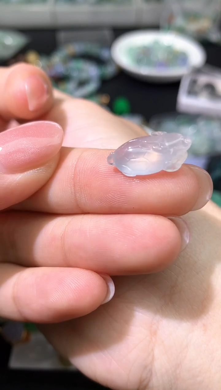 颈饰未镶嵌翡翠吊坠