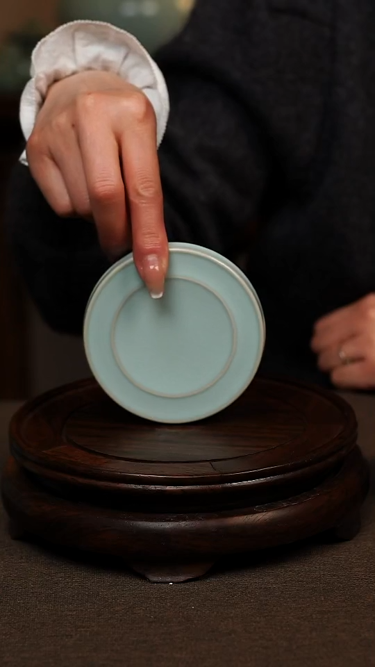 瓷片天青色圆形杯垫微瑕不带礼盒