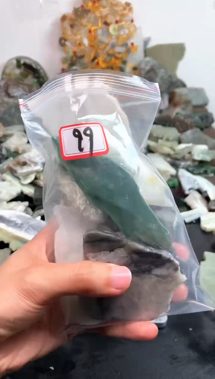 未镶嵌和田玉摆件99