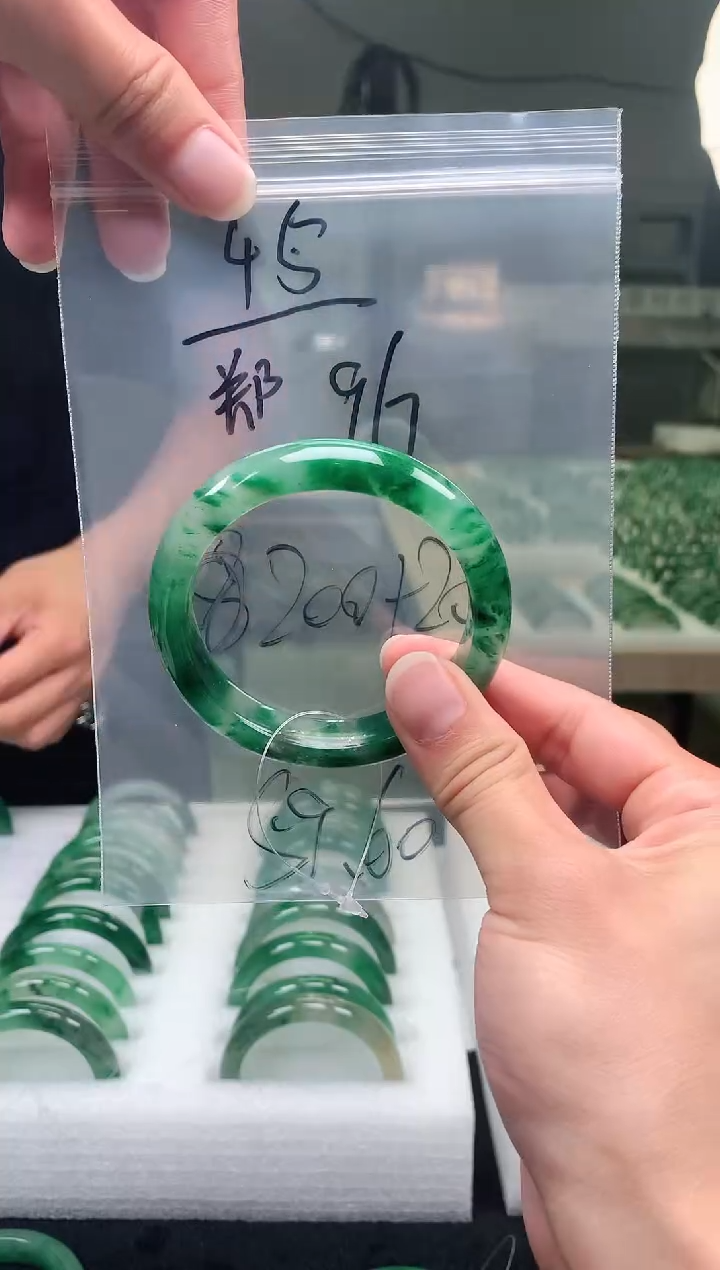 未镶嵌手镯石英质玉非洲翠手镯59-60圈口45号