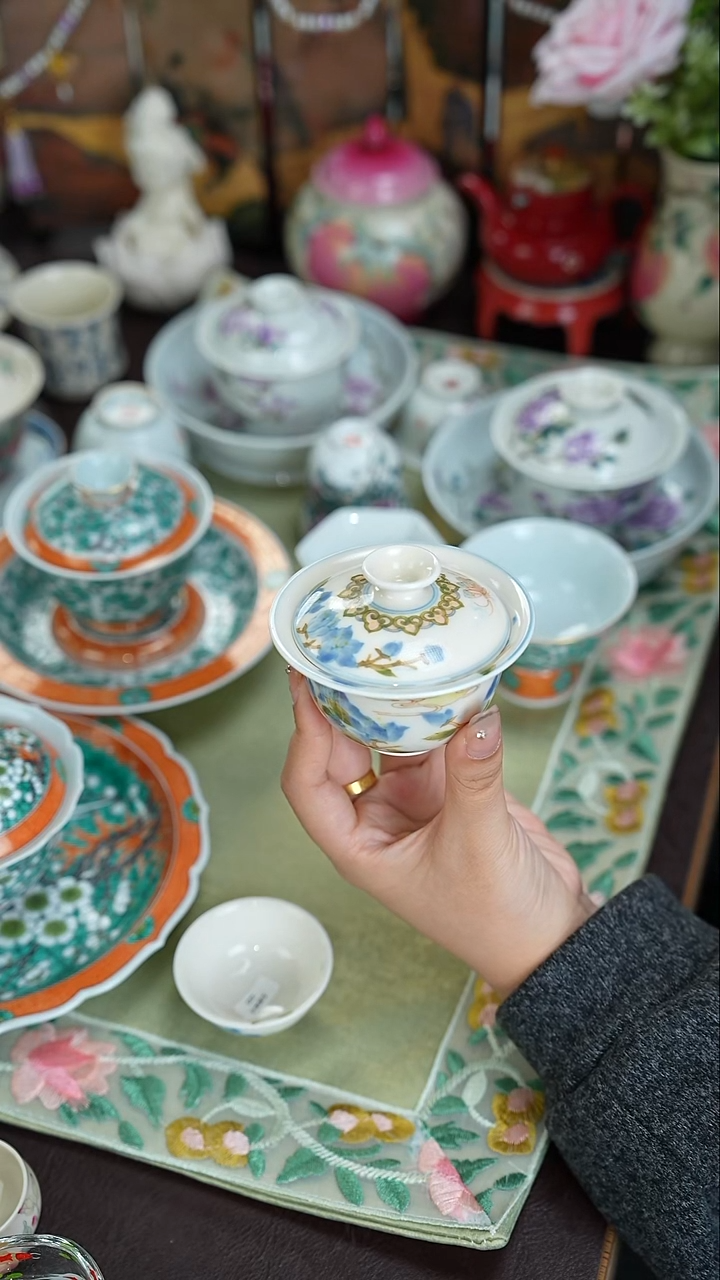 景德镇手工手绘釉下五彩盖碗