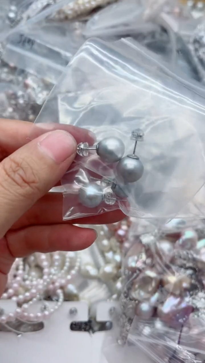 银S925镶嵌耳钉淡水珍珠多样性发其一，非无暇