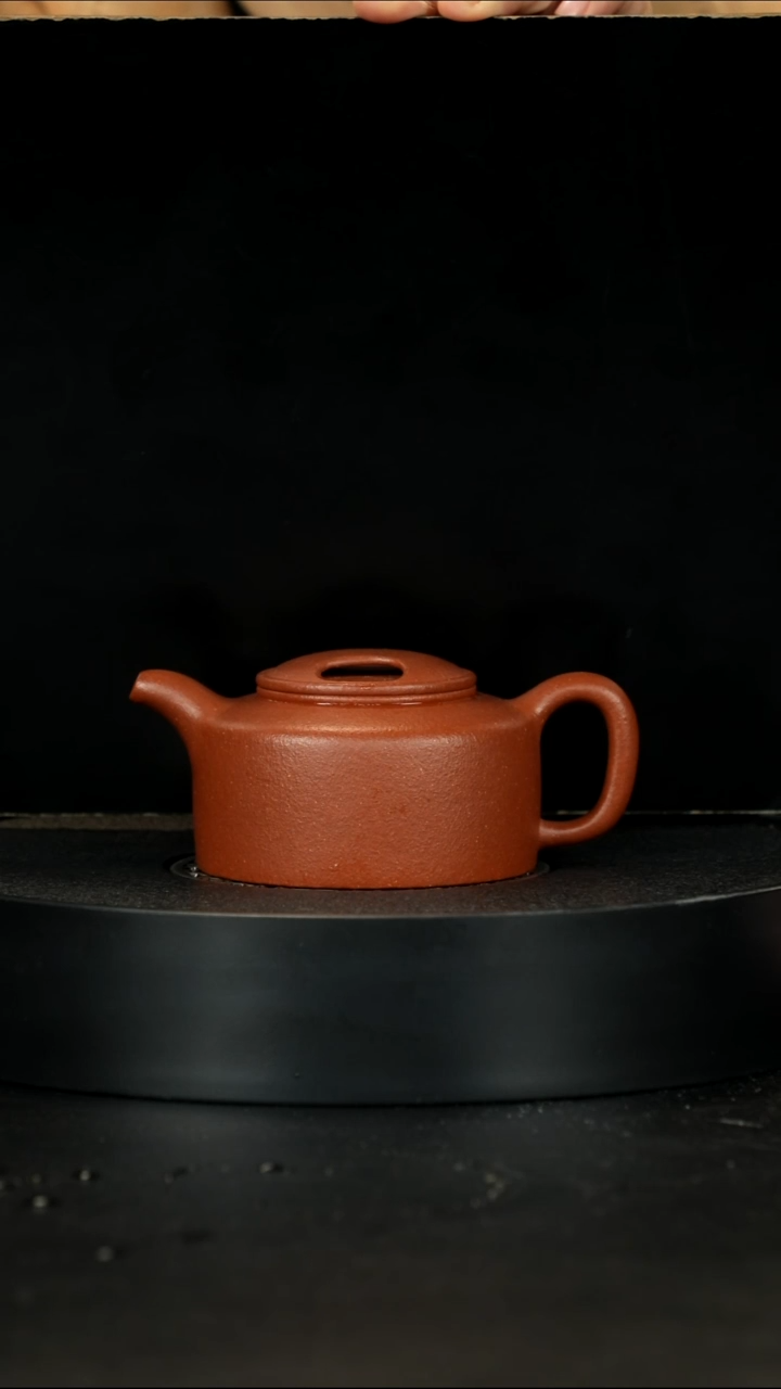 【闪购商品】紫砂茶壶陶都路将条24目满砂红降坡牛盖