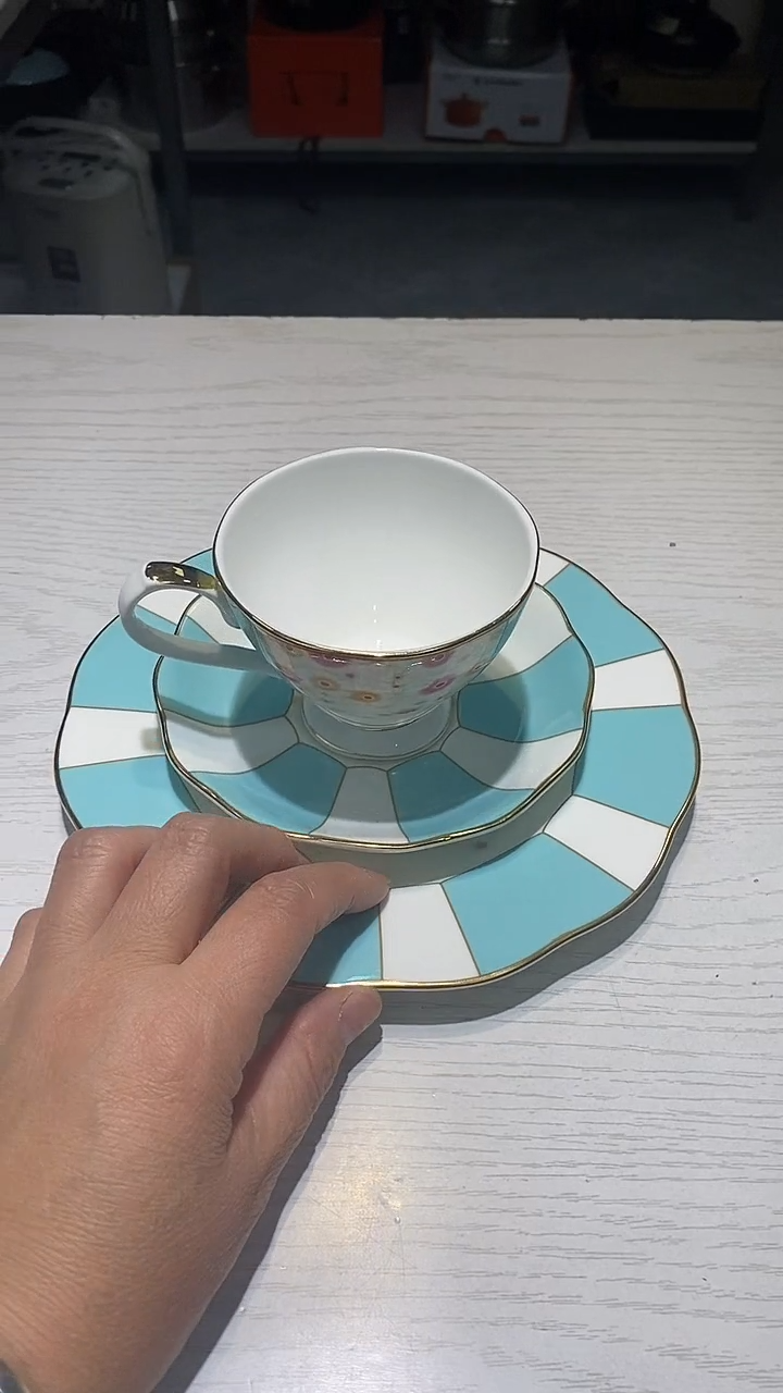 瓷片生活的本意就是开心@@1