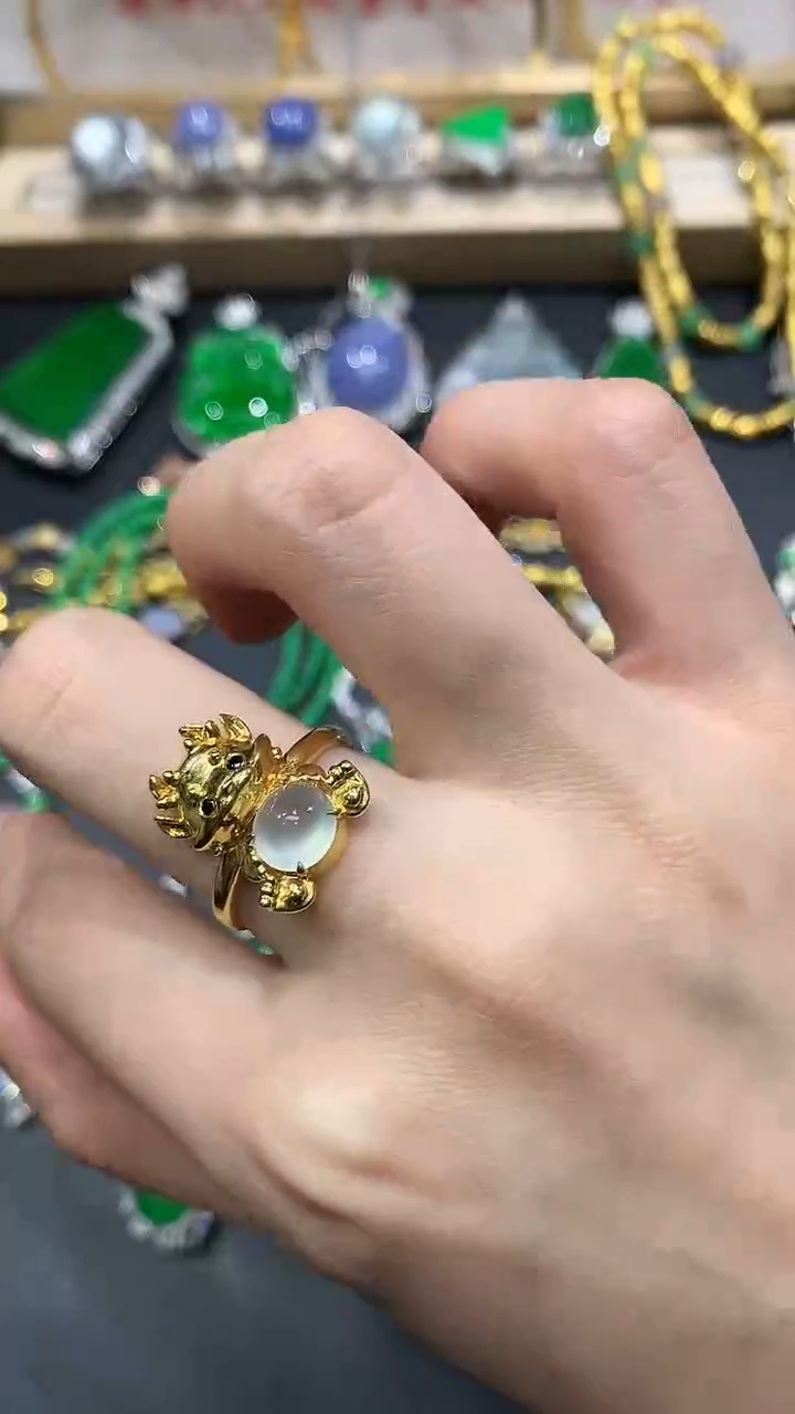 【闪购商品】翡翠戒指18K金镶嵌2团购