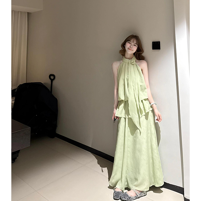 花间诗集  清冷盛夏新中式绿提花挂脖上衣+清爽休闲半身裙两套装