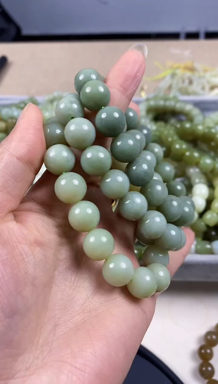 未镶嵌手链和田玉8A多样性发货拍一发一