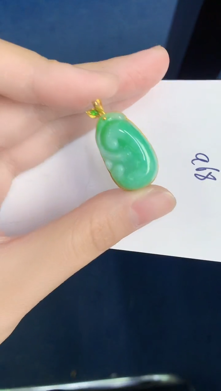 【闪购商品】翡翠颈饰18K金镶嵌000000000