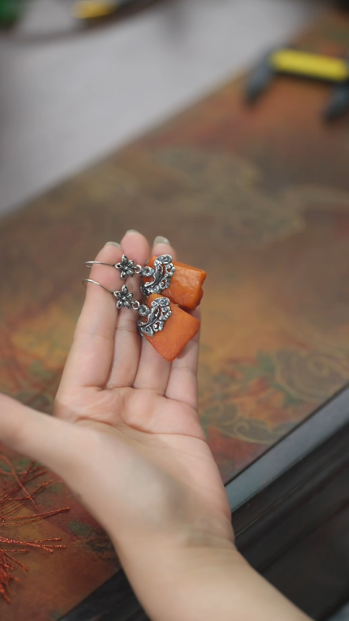 【闪购商品】琥珀颈饰银S925镶嵌原石耳环