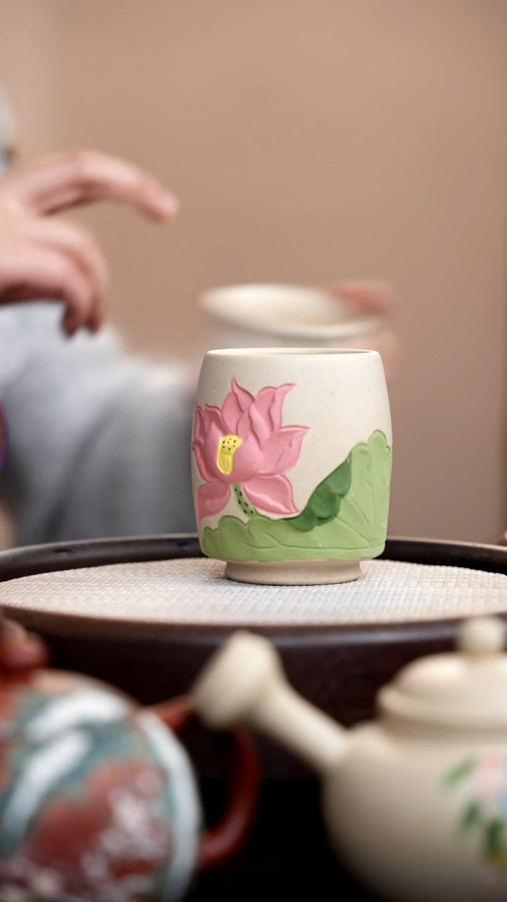 茶壶紫砂白玉段粉荷绿叶杯