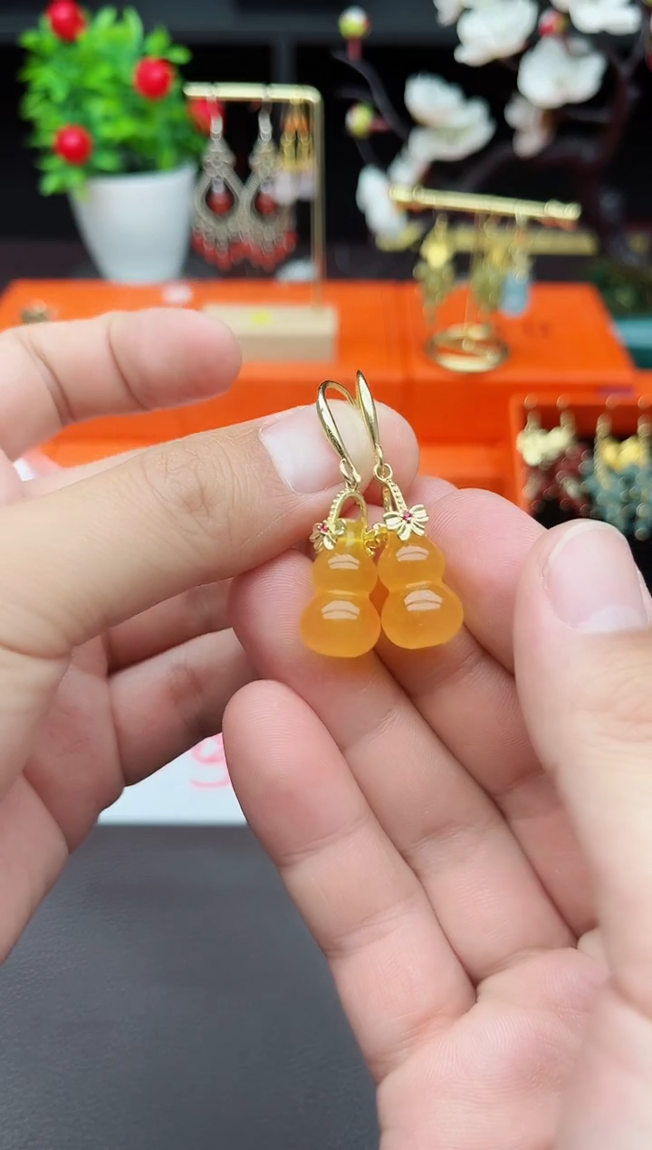 玛瑙/玉髓耳饰未镶嵌333000