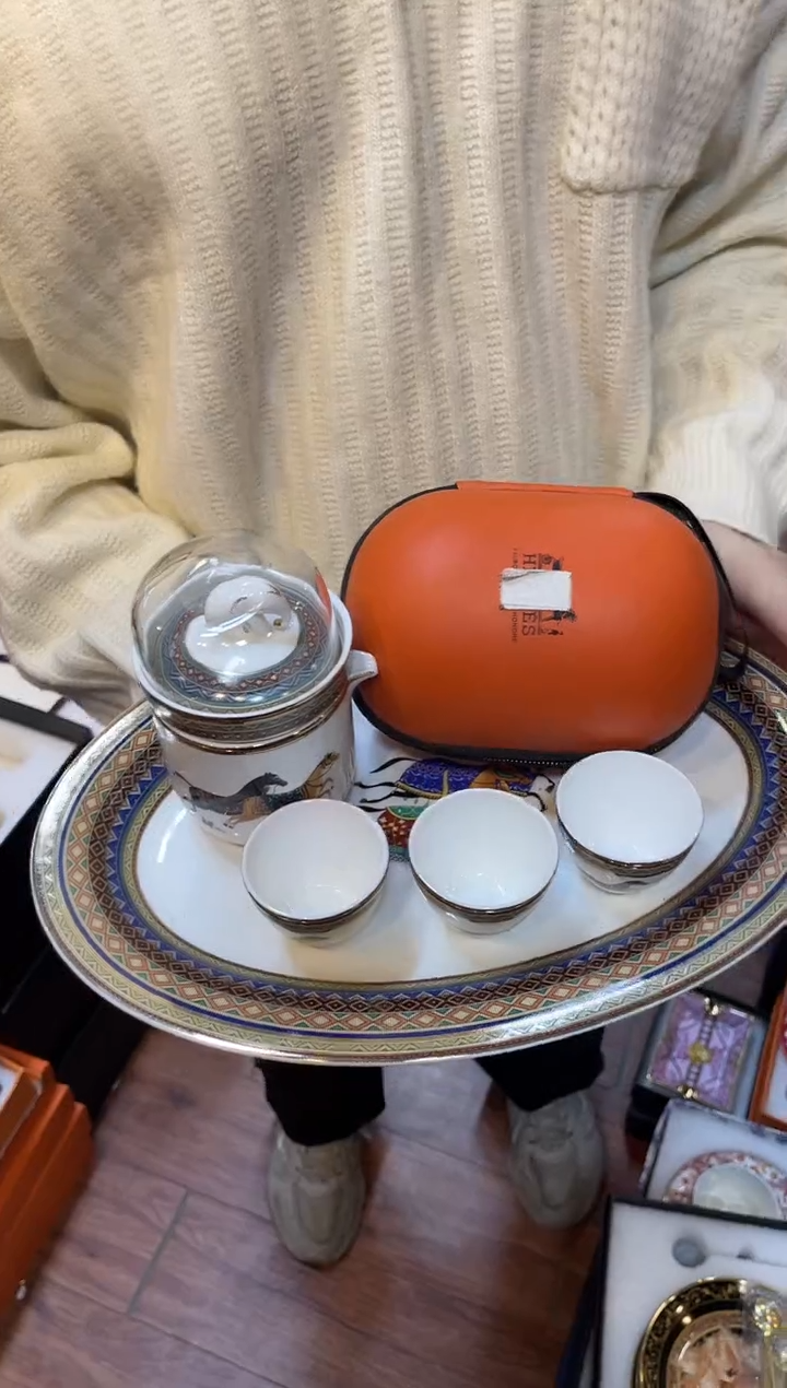 杯鸿辉家品牌瓷器，京东包邮！