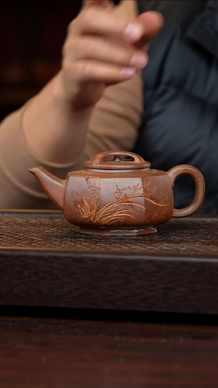 茶壶紫砂不****黑丹壶溢香紫砂壶微瑕