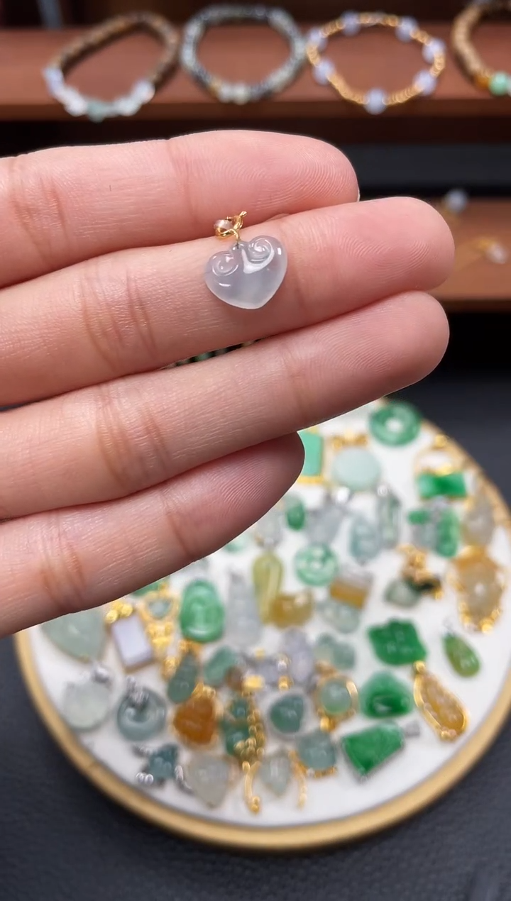 【闪购商品】翡翠吊坠(不含链)18K金镶嵌一个   JK615