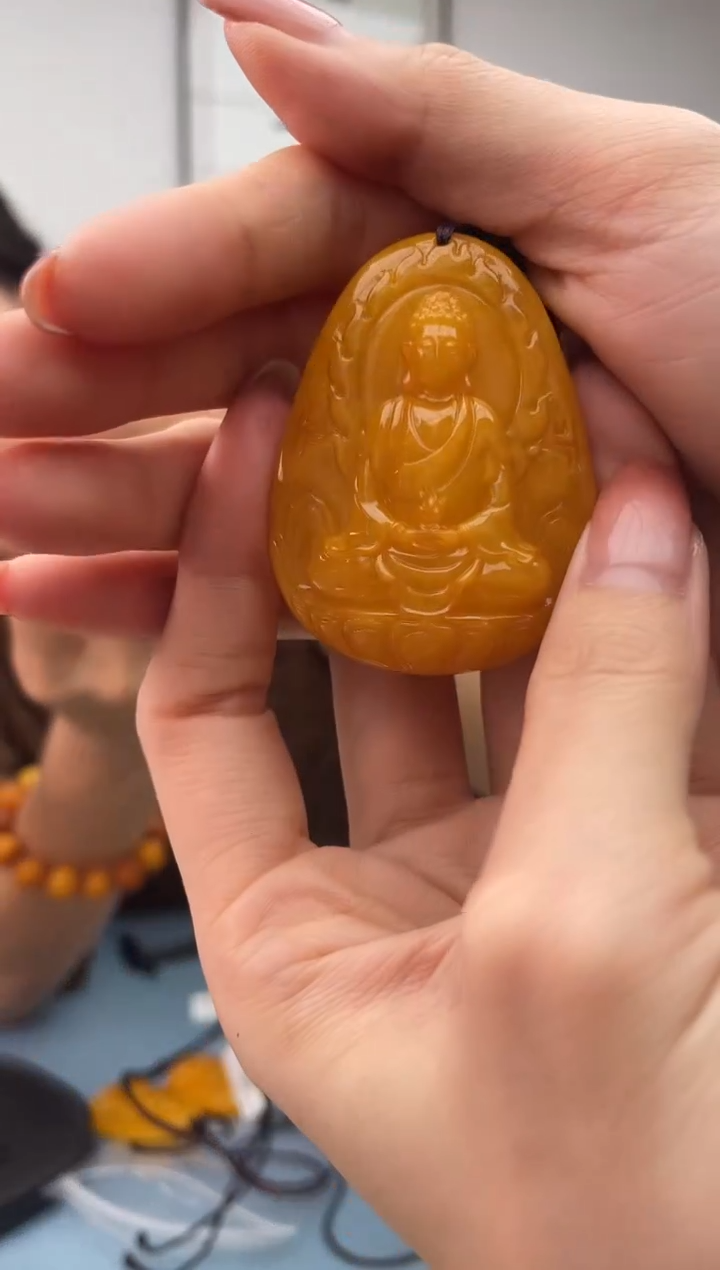 【闪购商品】琥珀珠宝奇石未镶嵌微瑕配绳假一罚十019