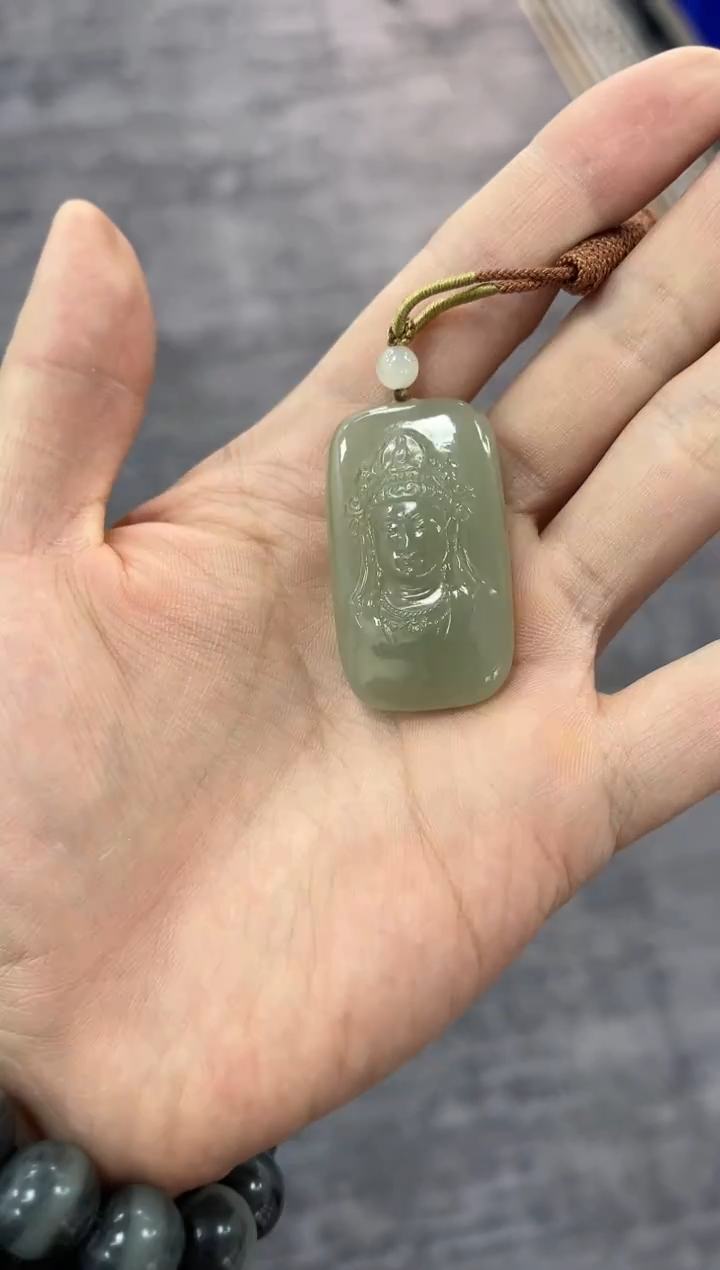 未镶嵌手串和田玉且末青白观音微色差