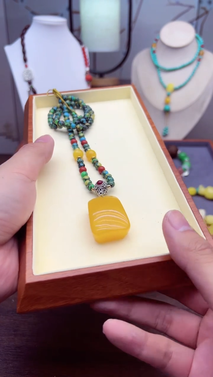 【闪购商品】蜜蜡颈饰银S925镶嵌XX         