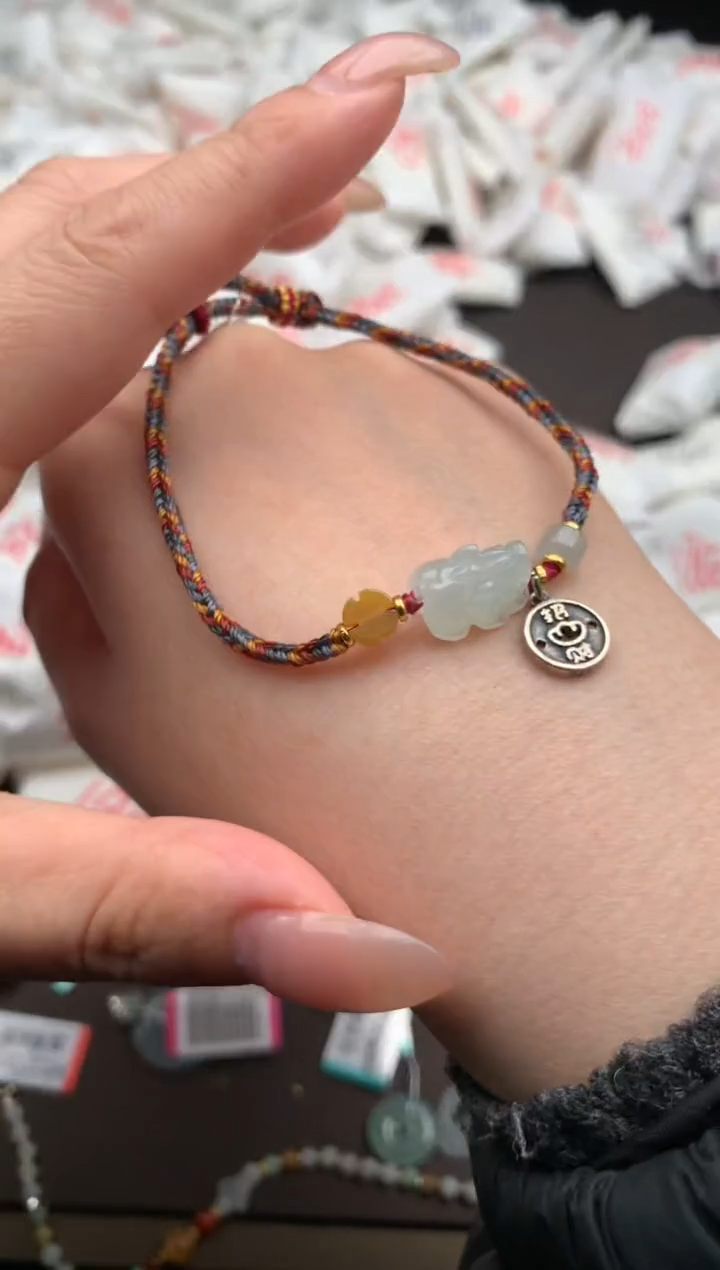 【闪购商品】翡翠手绳未镶嵌一