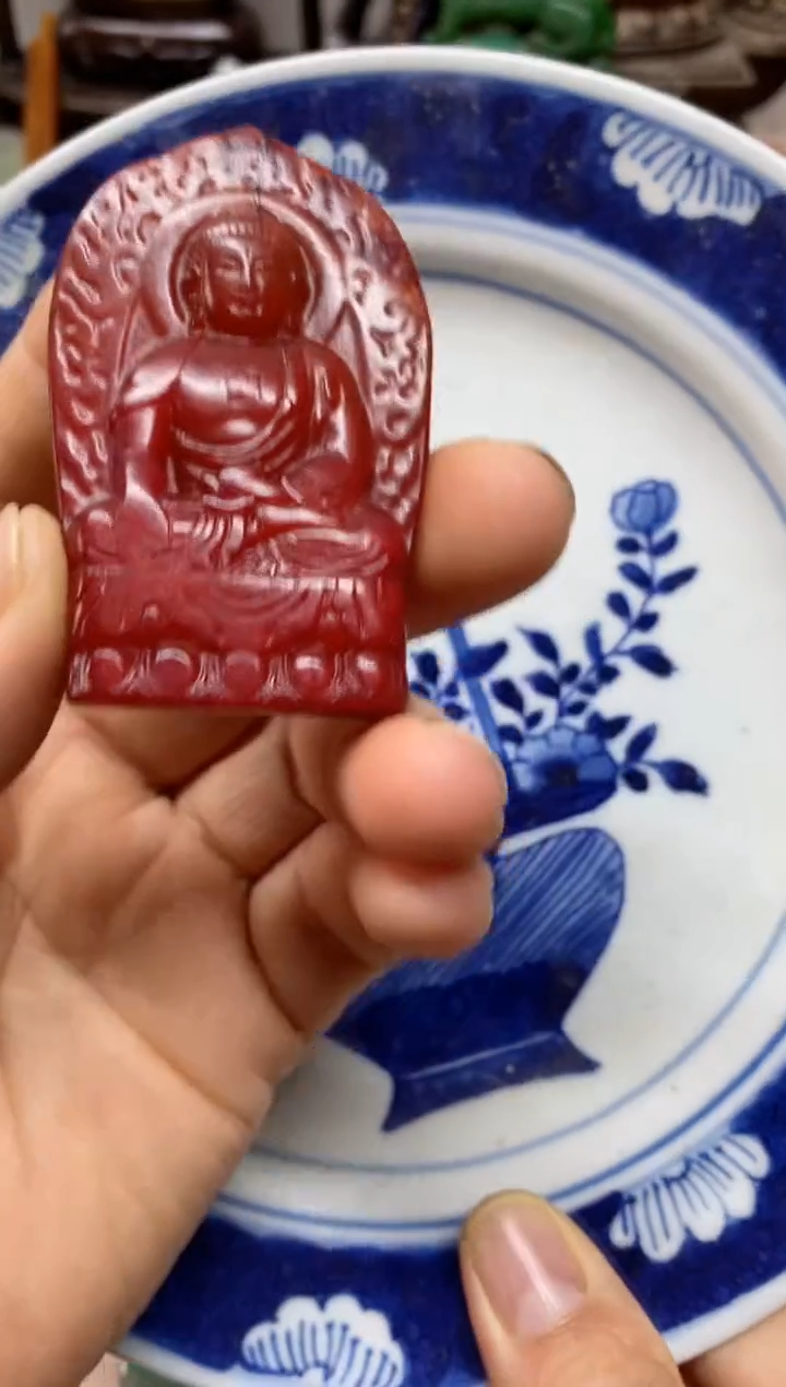 【闪购商品】18直播间的实时画面