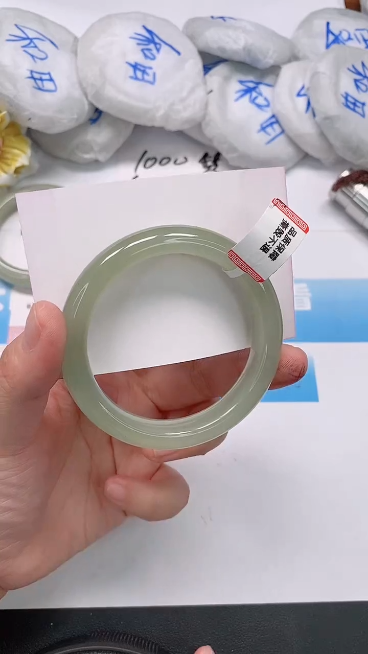 未镶嵌手镯石英质玉22/55-56