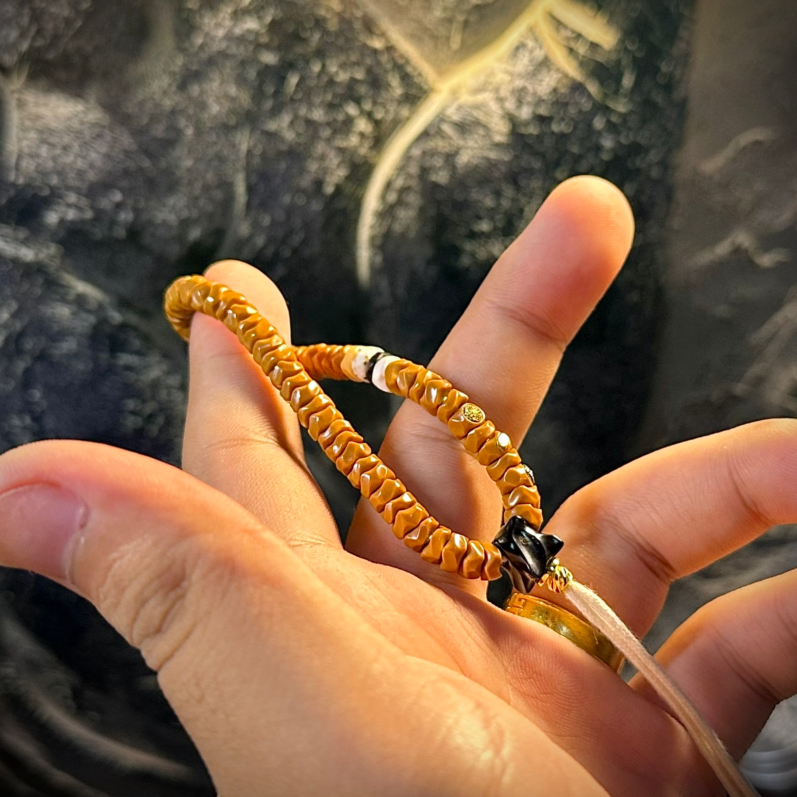 憶凡造物橄榄核核尖脊骨斜切无相手持