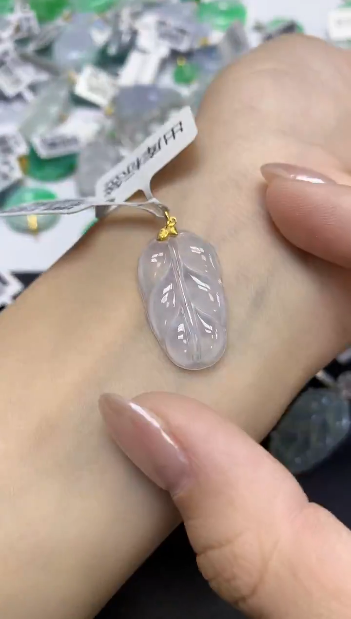 颈饰18K金镶嵌翡翠天然缅甸翡翠A货百元以上9元证书费自理