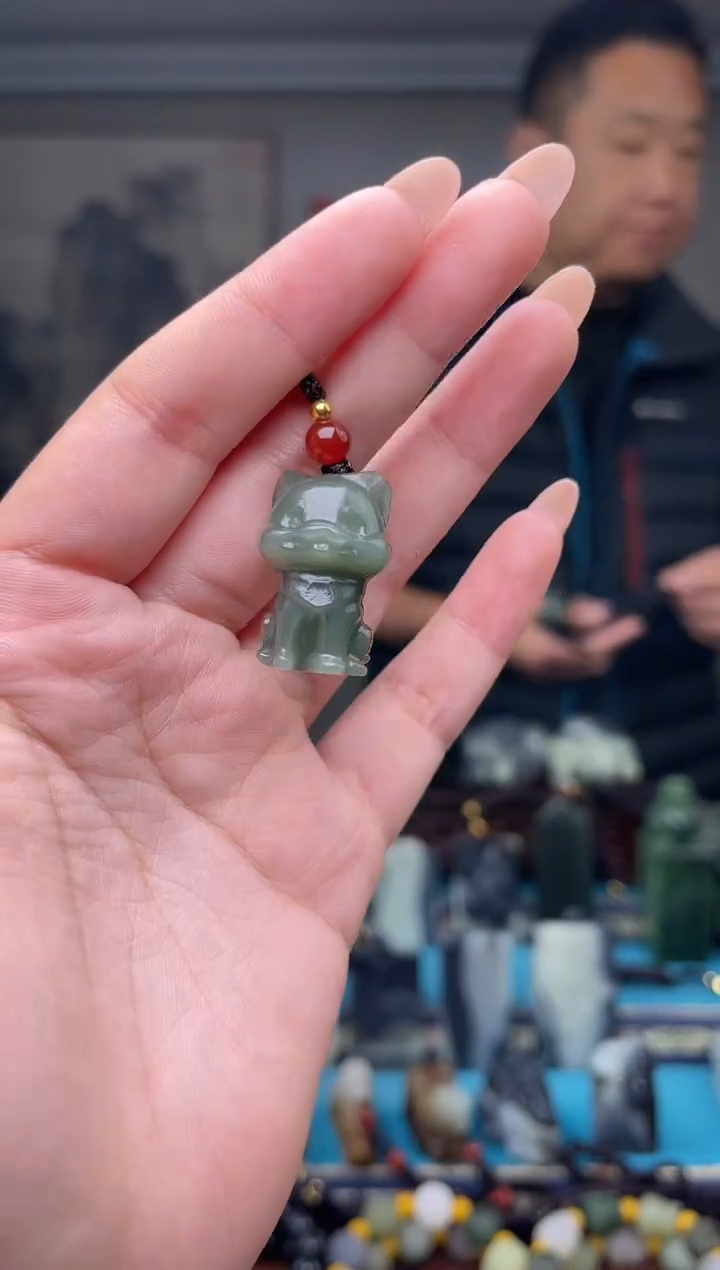 未镶嵌和田玉挂件1