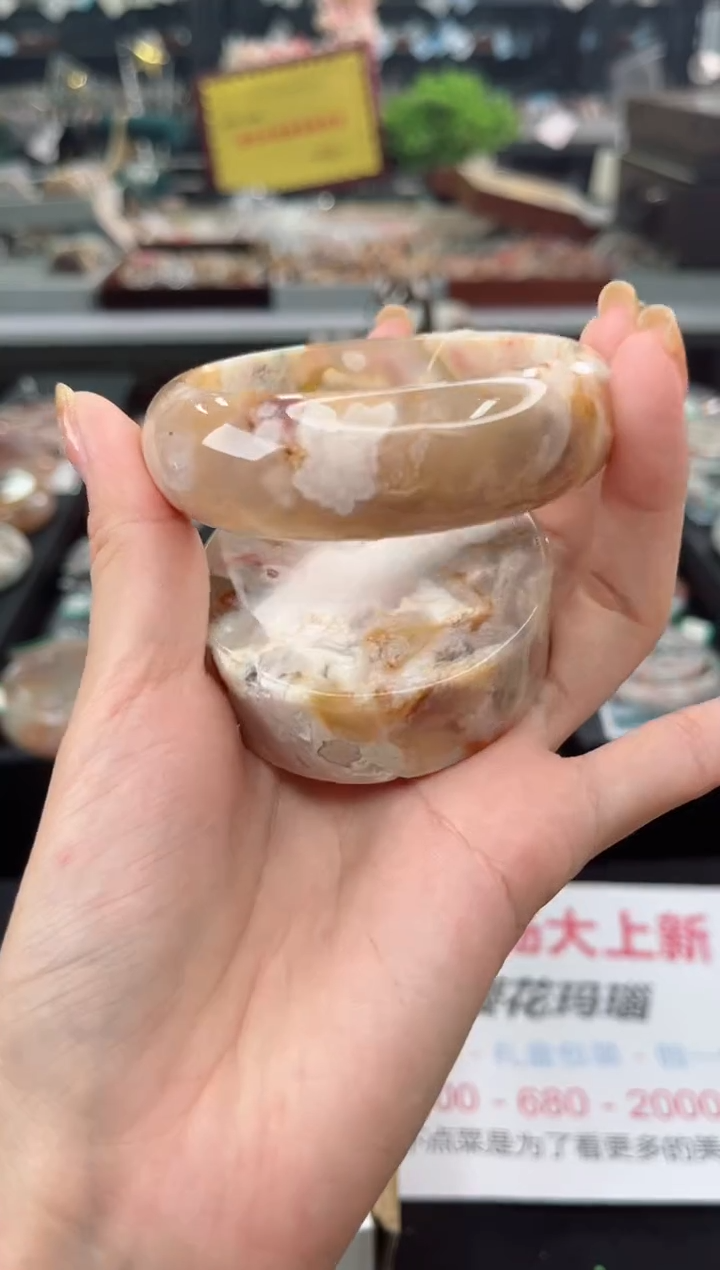 【闪购商品】石英质玉手镯未镶嵌57圈口（赠品镯心）1569135