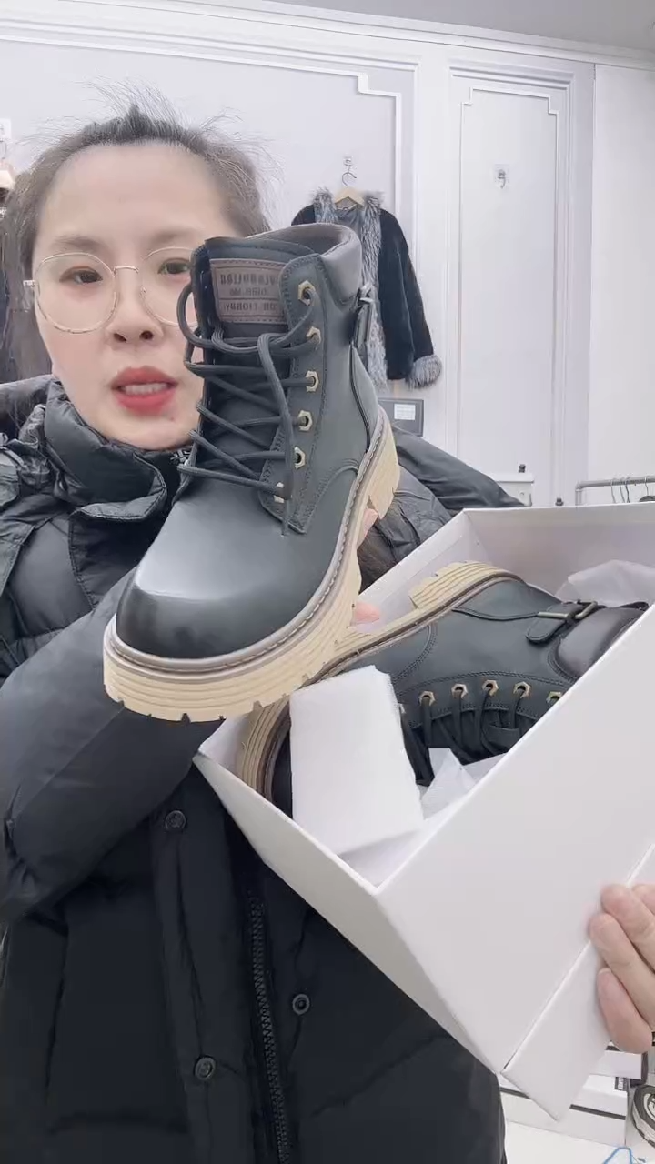 女款靴子 短靴子