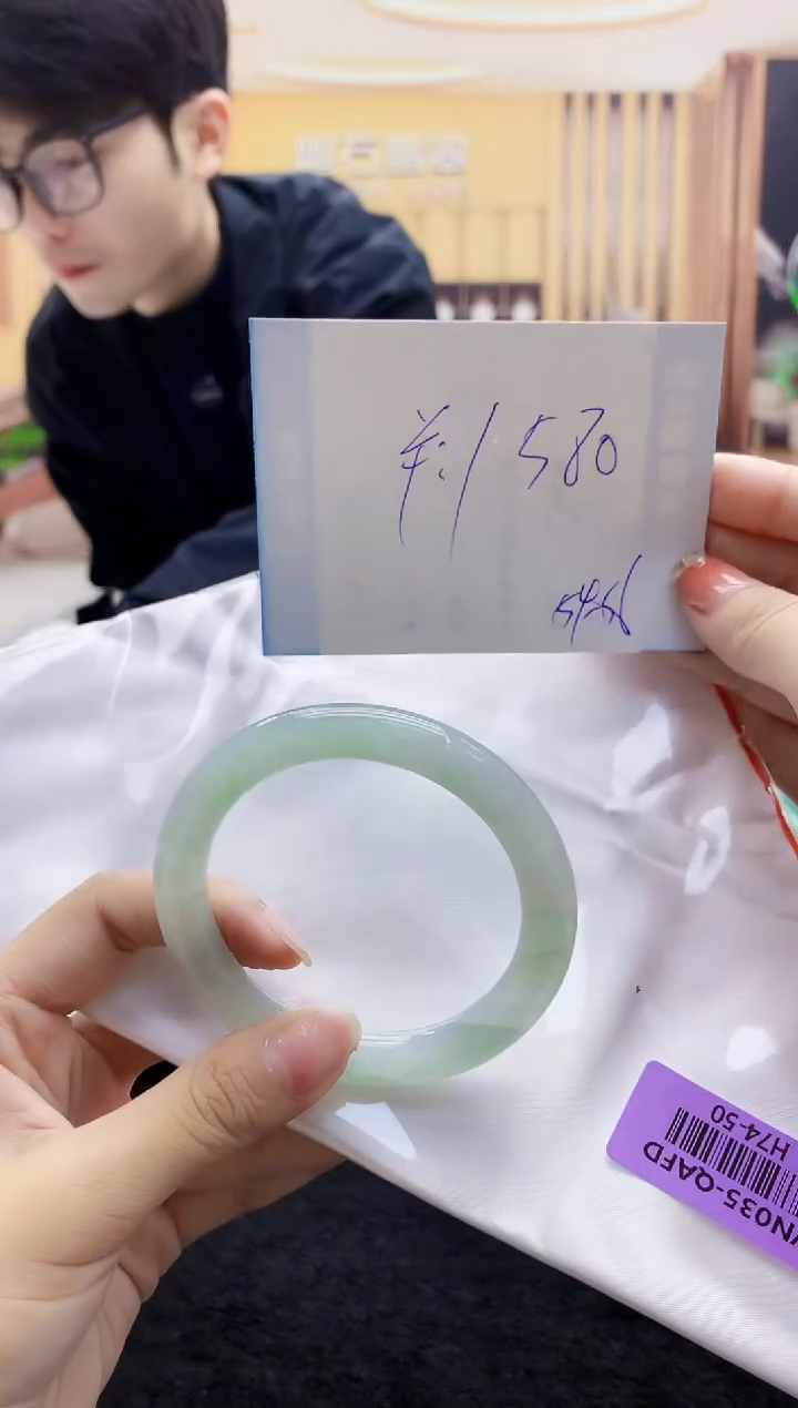 【闪购商品】翡翠手镯未镶嵌    H74-50