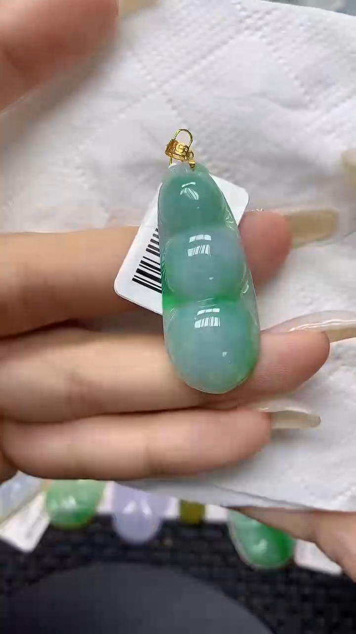 颈饰18K金镶嵌翡翠11111111111