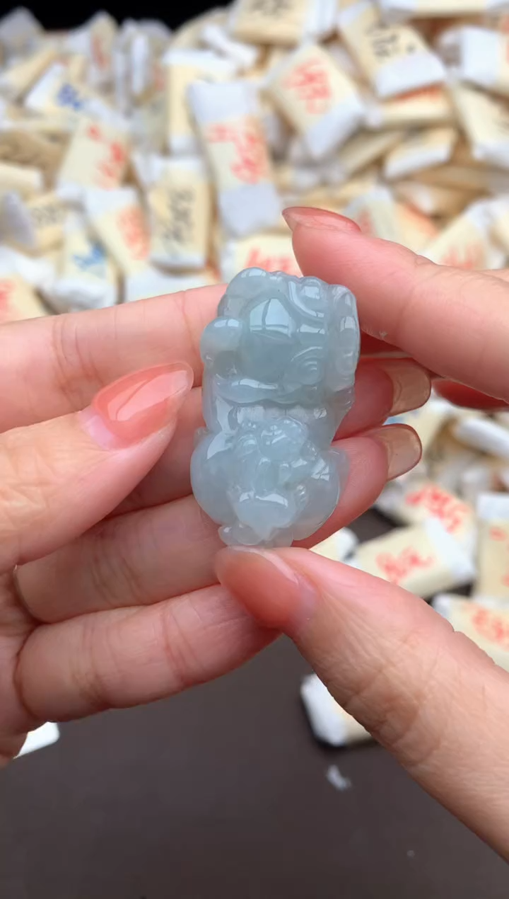 【闪购商品】翡翠挂件未镶嵌一