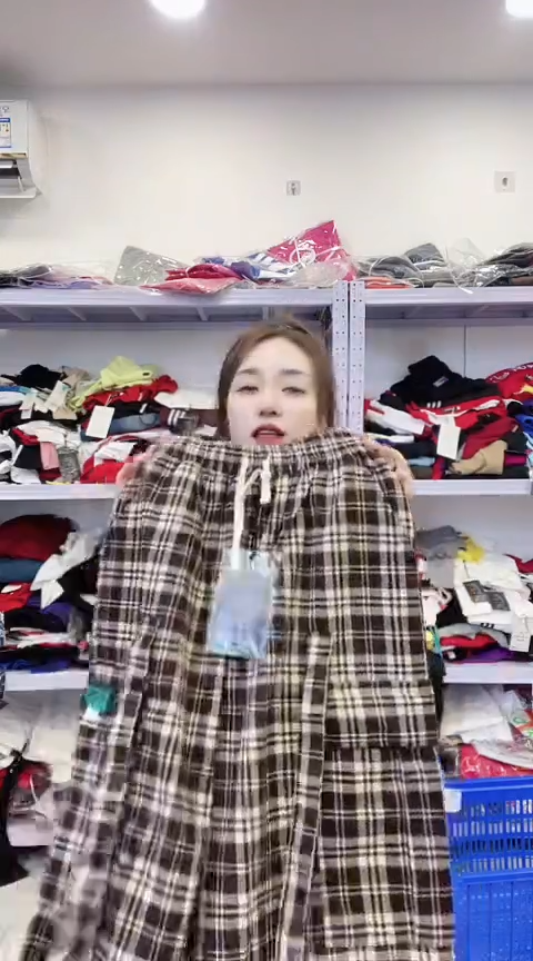 闪电购精品女装68M
