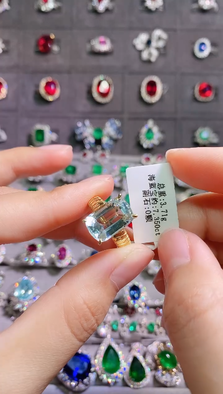 【闪购商品】海蓝宝石戒指18K金镶嵌--