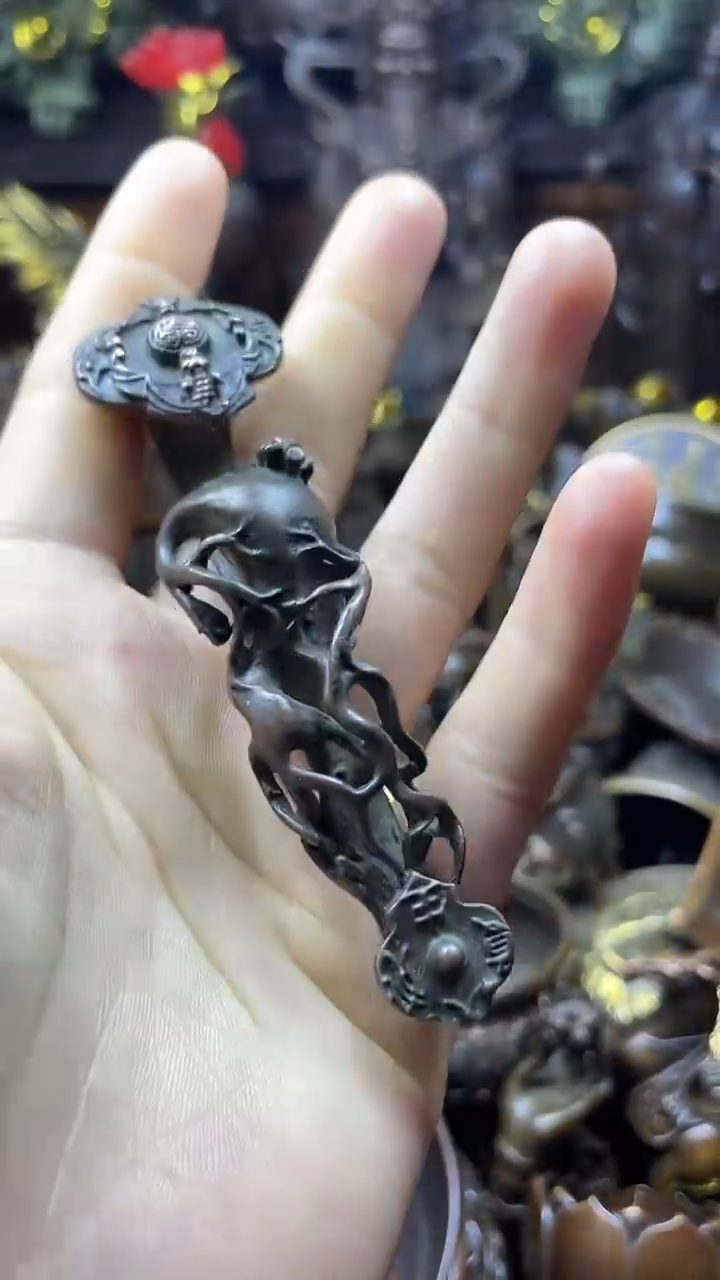 闪购链接，点击下单，有运费险，铜摆件