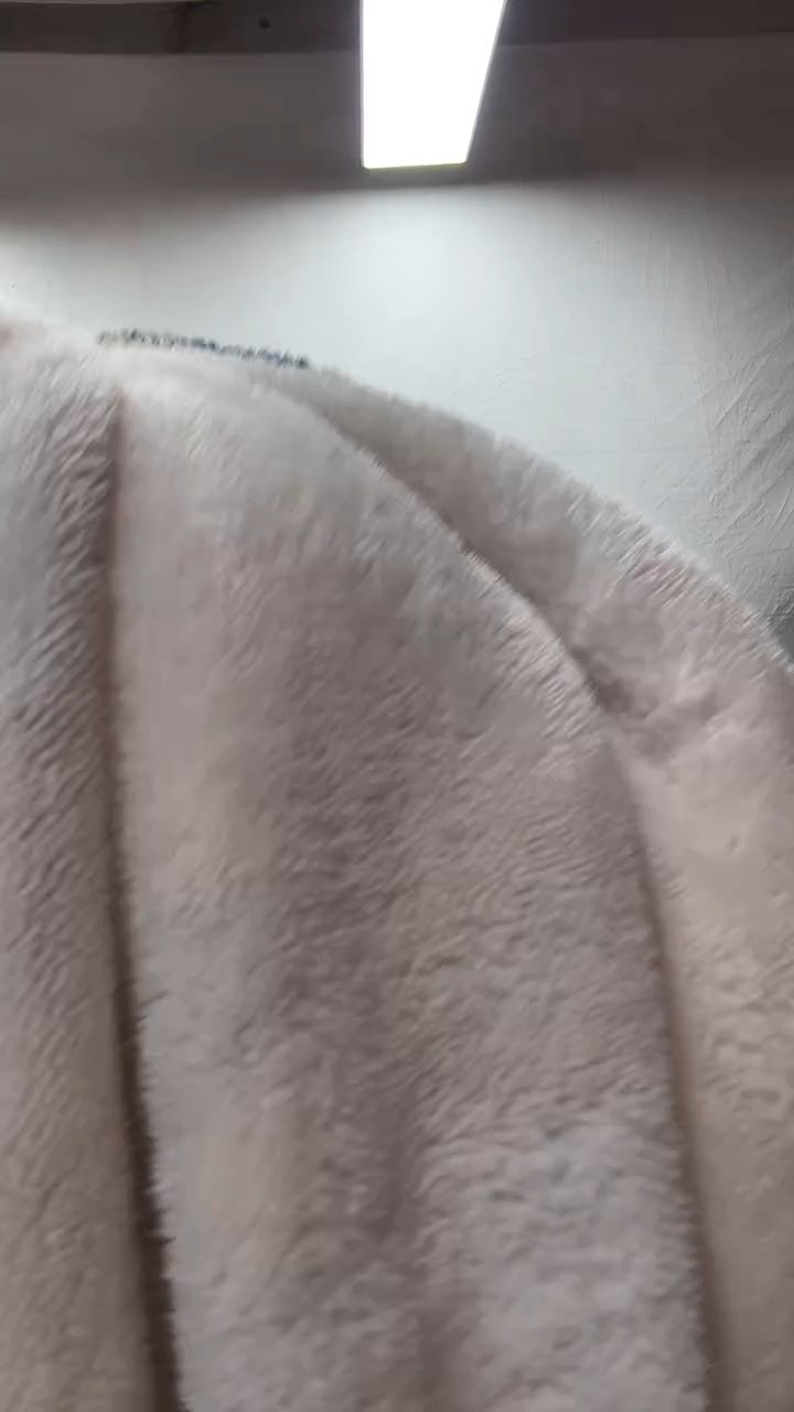 聚酯纤维2.0*2.3白几何