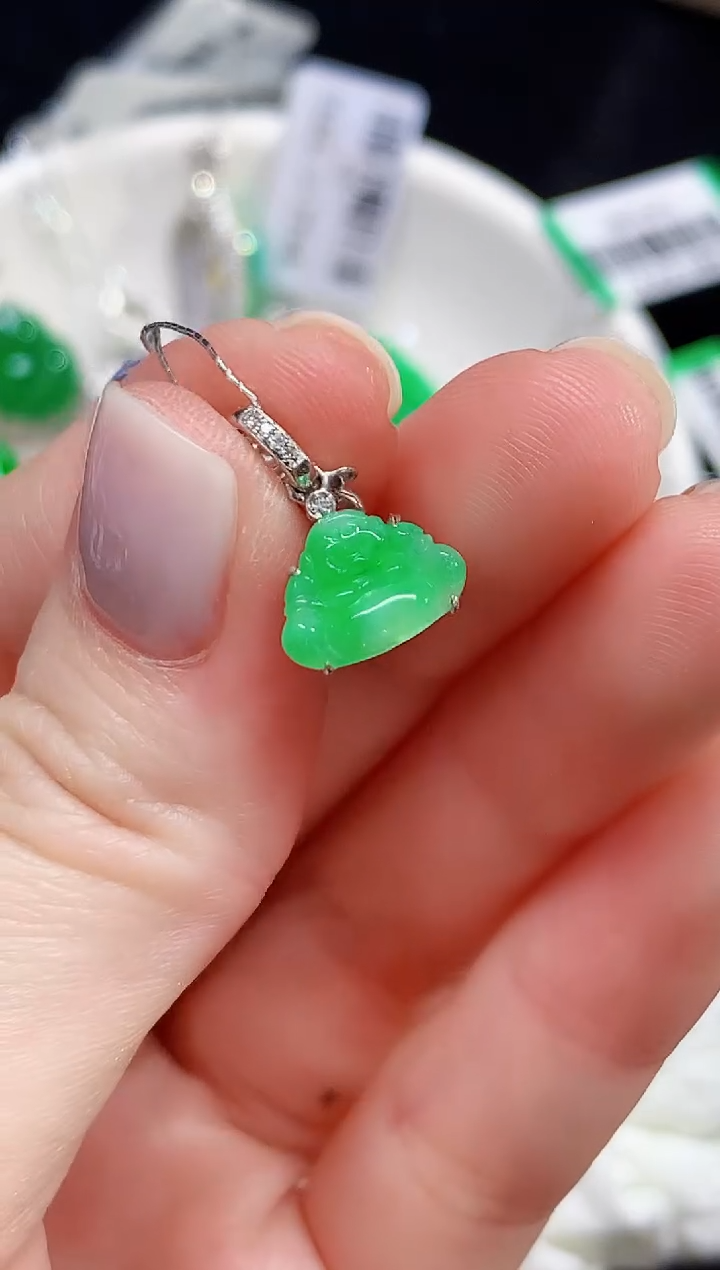 吊坠(不含链)18K金镶嵌翡翠L1323多样性发其一