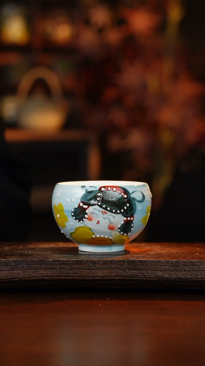 【闪购商品】杯釉下彩带开片矿点异形手绘